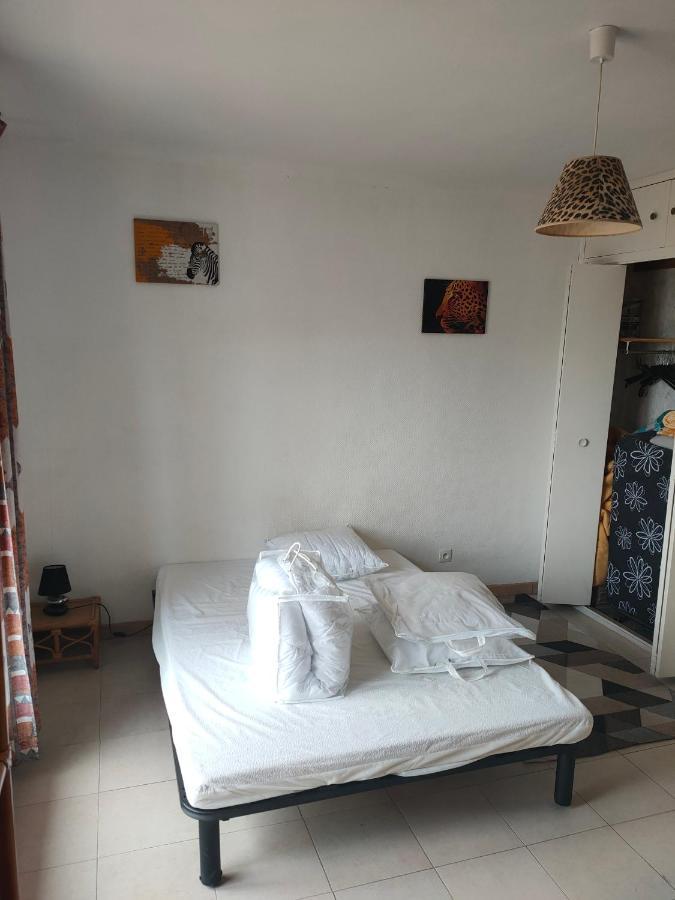 Sejour A Valras T1 Vue Sur Mer - 50M Centre Et Mer Apartment Екстериор снимка