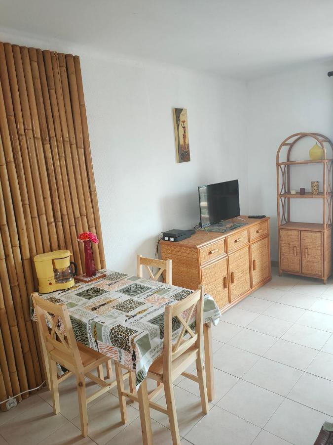 Sejour A Valras T1 Vue Sur Mer - 50M Centre Et Mer Apartment Екстериор снимка